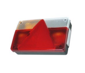 [FP40110] Feu 6 fonctions gauche - brouillard 217 x 138 x 52 + prise
